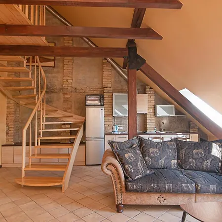 Spacious 2-bedroom With Sauna In Old Town By Urban Rent アパート ヴィリニュス