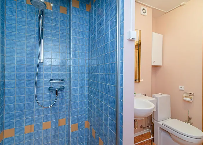 Spacious 2-bedroom With Sauna In Old Town By Urban Rent