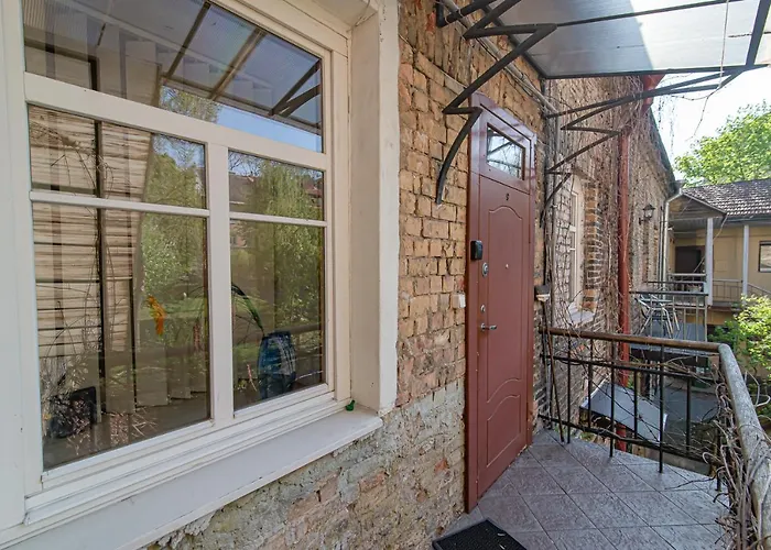 Spacious 2-bedroom With Sauna In Old Town By Urban Rent