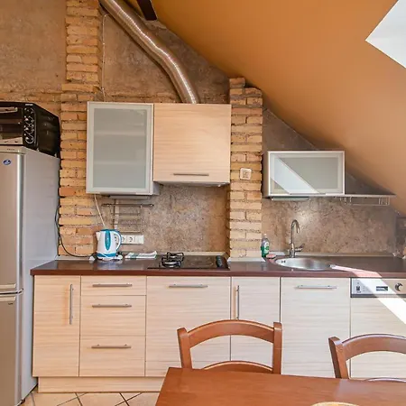 Spacious 2-bedroom With Sauna In Old Town By Urban Rent Апартаменти