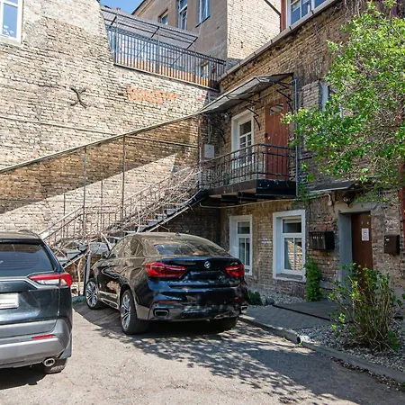 Spacious 2-bedroom With Sauna In Old Town By Urban Rent Вільнюс